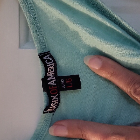 Key West Tank..great condition - Picture 3 of 5